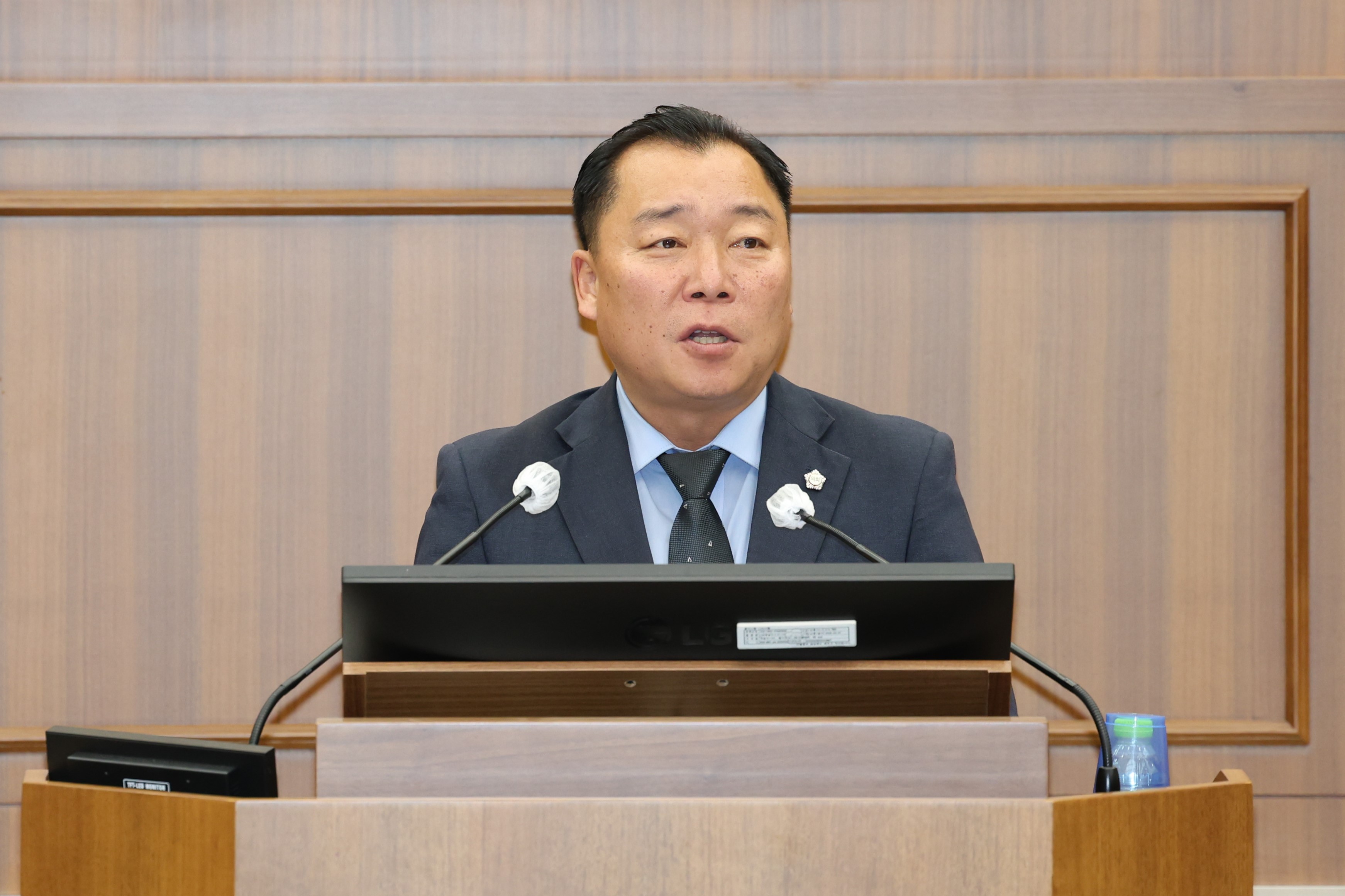 '제272회 예천군의회 제1차 정례회 제1차 본회의' 게시글의 사진(12) '2024 06 10 014 제272회 예천군의회 제1차 정례회 제1차 본회의.JPG'