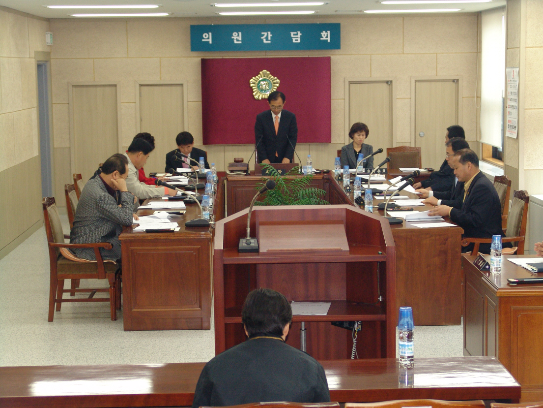 '의원 간담회' 게시글의 사진(2) '의원 간담회 2009.3.23.05.JPG'
