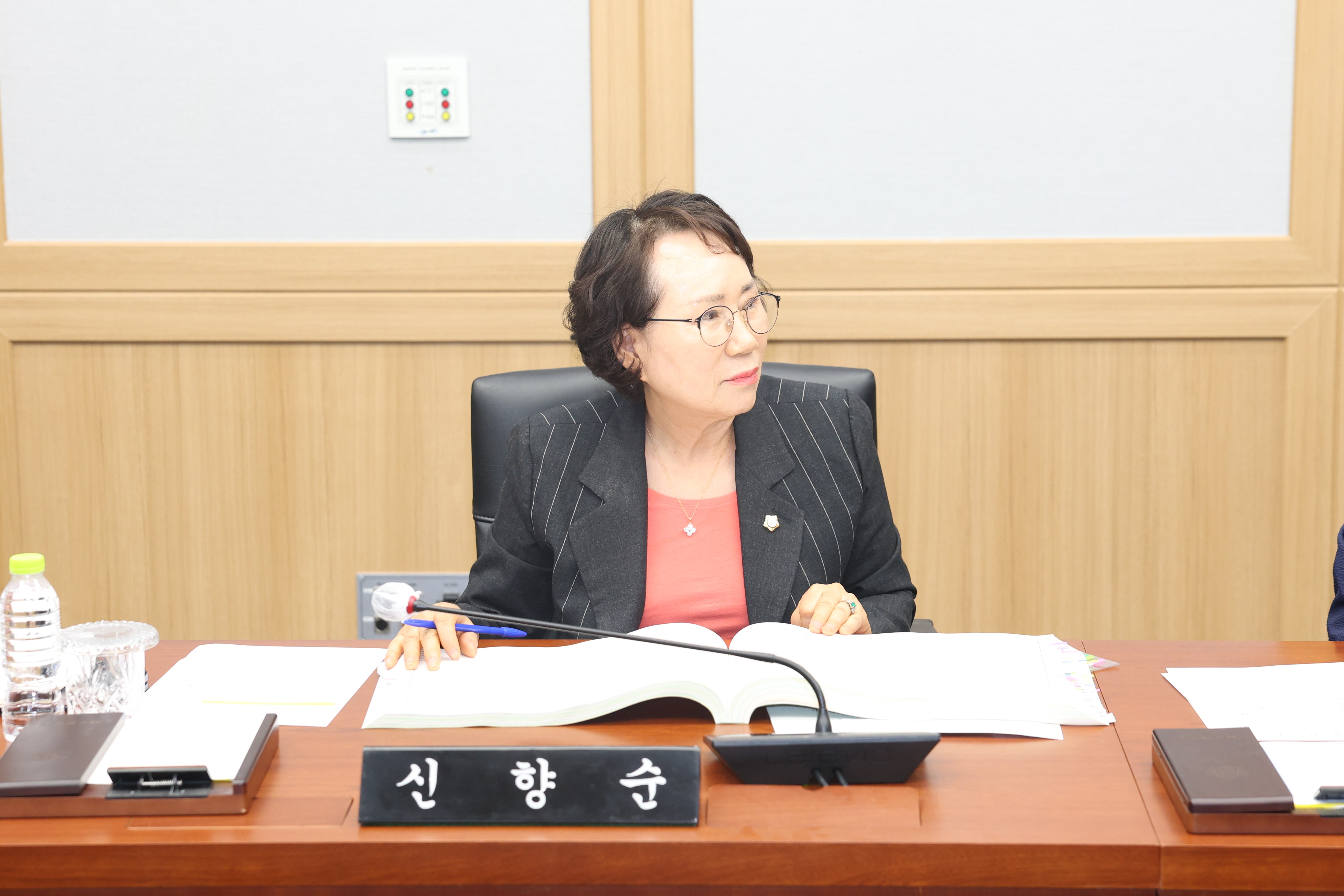 '제278회 예천군의회 임시회 제2차 예산결산특별위원회' 게시글의 사진(9) '2025 5 22 제278회 예천군의회 임시회 제2차 예산결산특별위원회 (8).JPG'
