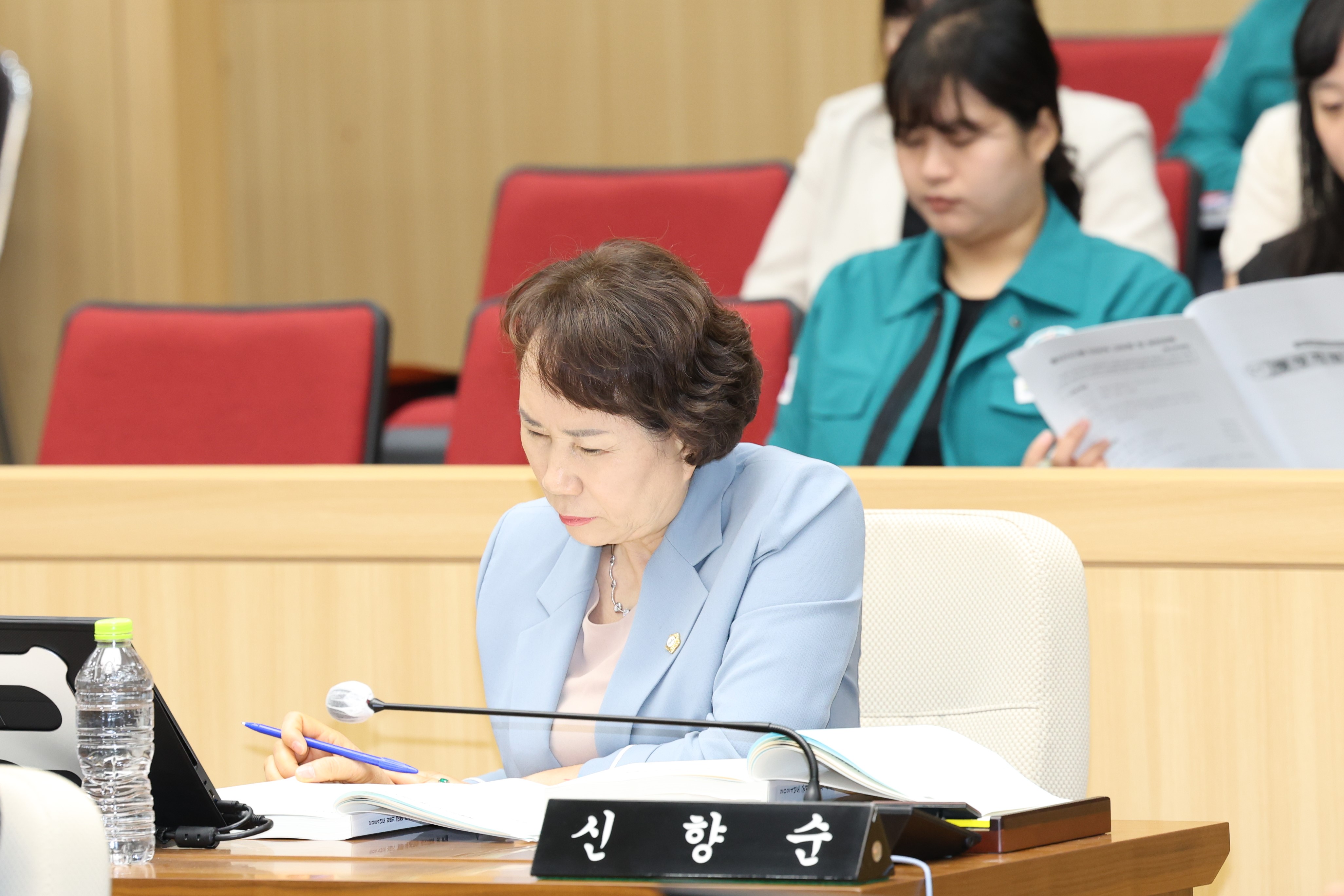 '제272회 예천군의회 제1차 정례회 제3차 본회의' 게시글의 사진(8) '2024 06 12 008 제272회 예천군의회 제1차 정례회 제3차 본회의.JPG'