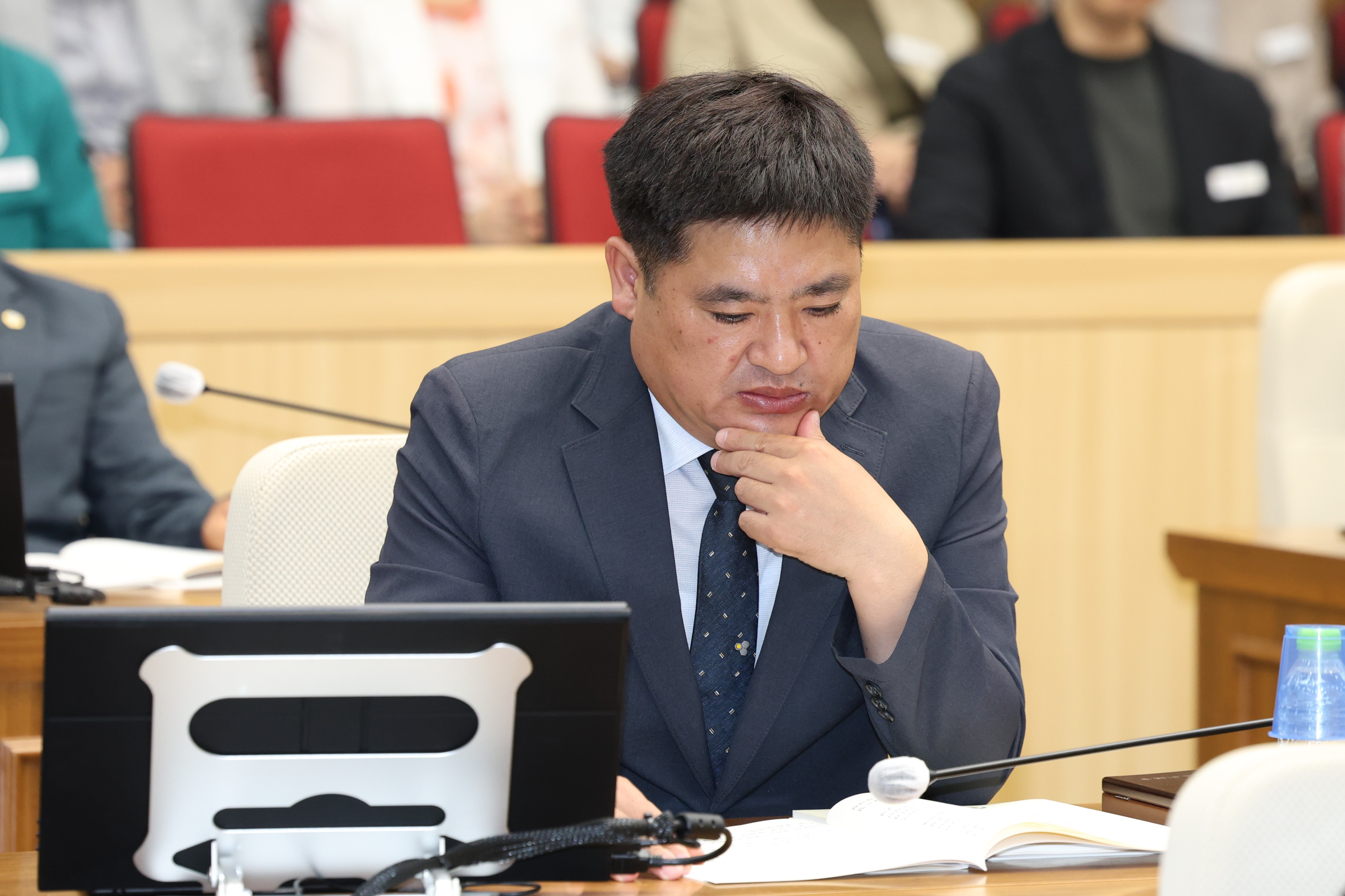 '제272회 예천군의회 제1차 정례회 제1차 본회의' 게시글의 사진(10) '2024 06 10 012 제272회 예천군의회 제1차 정례회 제1차 본회의.JPG'