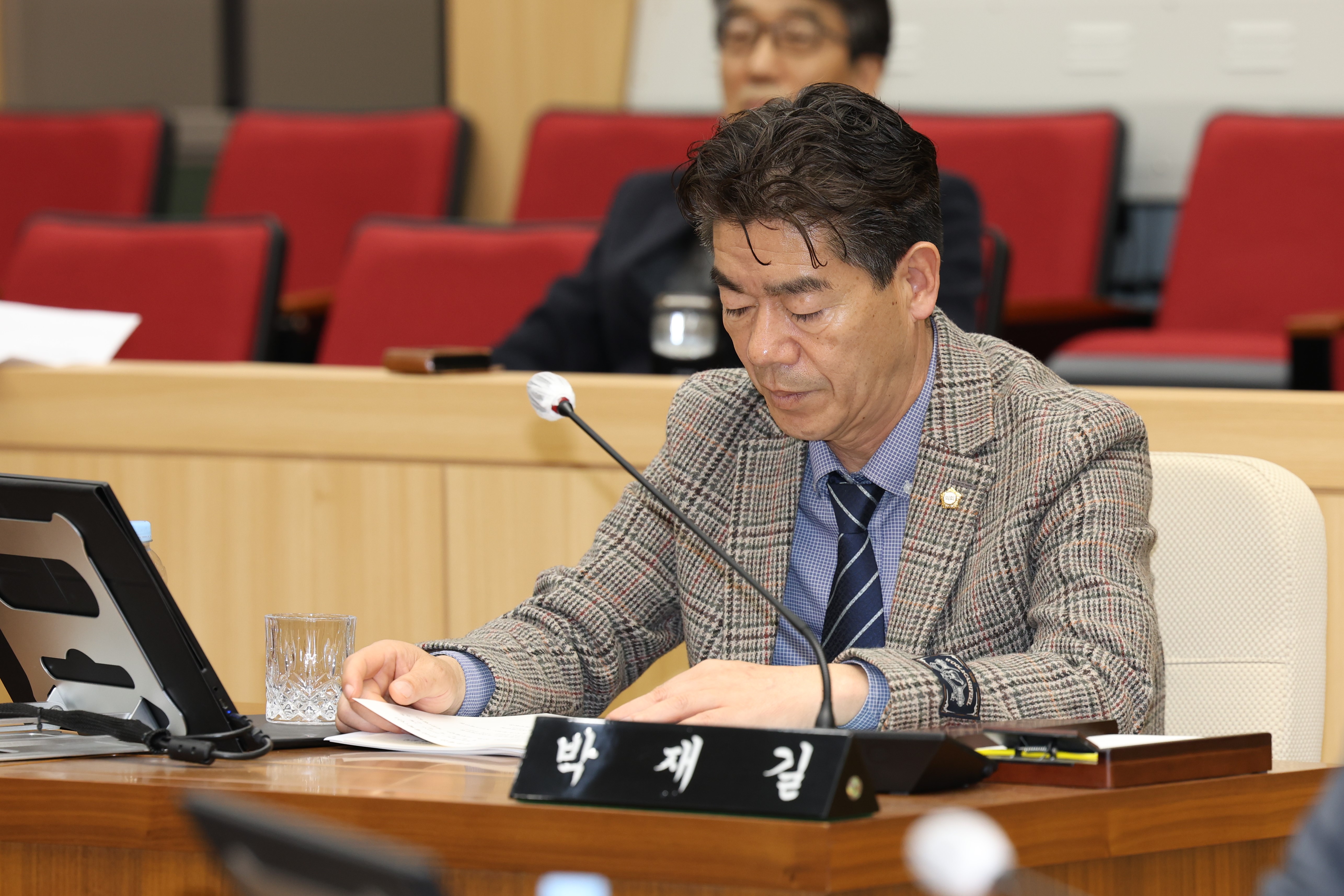 '제277회 예천군의회 임시회 제7차 본회의' 게시글의 사진(12) '2025 03 14 026 제277회 예천군의회 임시회 제7차 본회의.JPG'