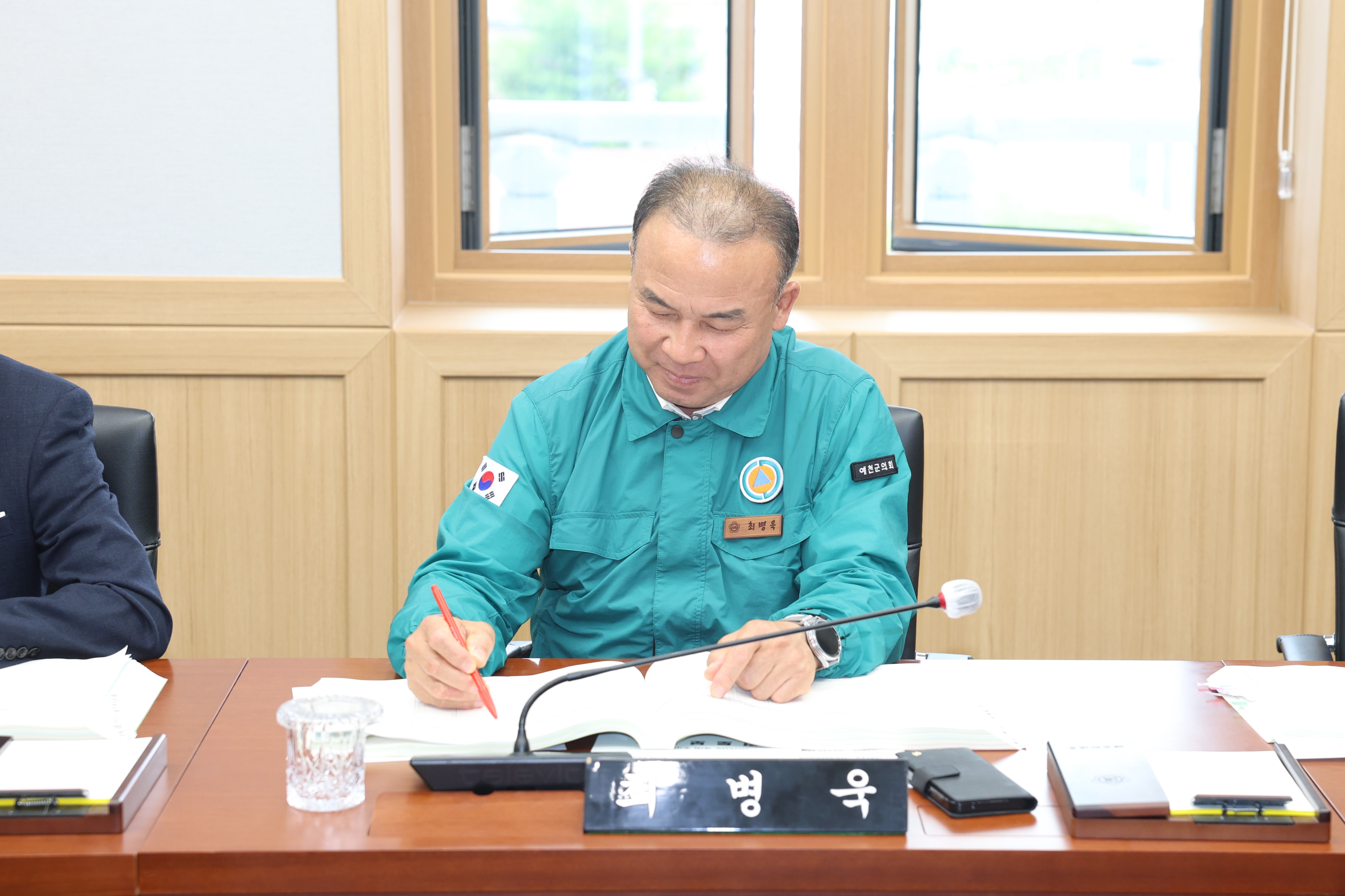 '제278회 예천군의회 임시회 제2차 예산결산특별위원회' 게시글의 사진(5) '2025 5 22 제278회 예천군의회 임시회 제2차 예산결산특별위원회 (4).JPG'