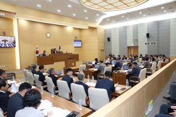 제275회 예천군의회 임시회 제1차 본회의